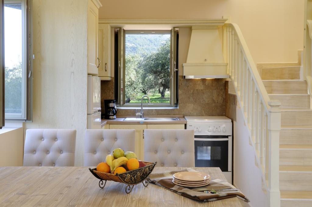 Nikoloudi Estate Villa อายิโอสนิโกลาโอส ภายนอก รูปภาพ