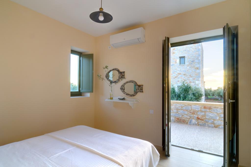 Nikoloudi Estate Villa อายิโอสนิโกลาโอส ภายนอก รูปภาพ